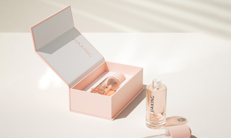 cosmetic packaging