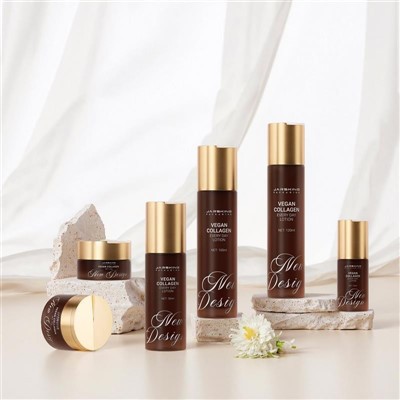 Luxury Cosmetic Containers 30ml 50ml Custom Skincare Bottles