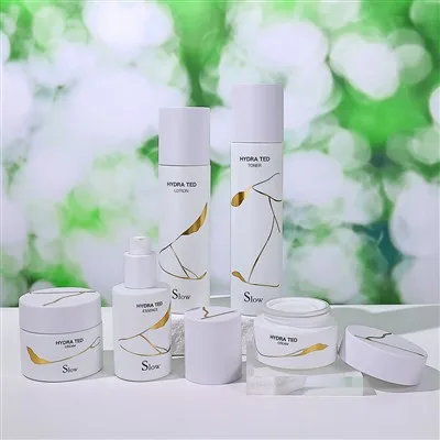 Luxury Skincare Packaging 100ml Custom Cosmetic Bottles