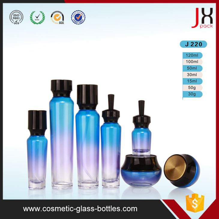 بسته بندی 15 میلی لیتری 30 میلی لیتری 50 میلی لیتری شیشه ای آرایشی آبی، بطری قطره چکان و بطری تونر با درپوش سیاه