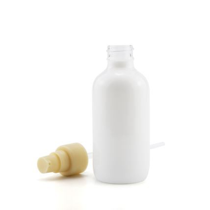 4 Oz White Lotion Boston Round Glass Bottle With Spray Pump
