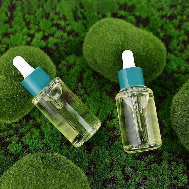 Precautions for spraying clear dropper bottles